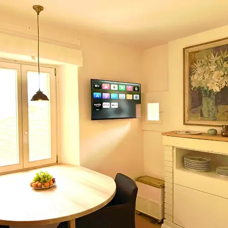 Ceresio & Cipresso In The Heart Of Gandria * 盧加諾