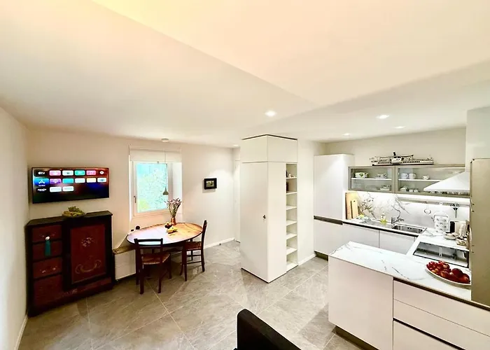 Apartamento Ceresio & Cipresso In The Heart Of Gandria Lugano